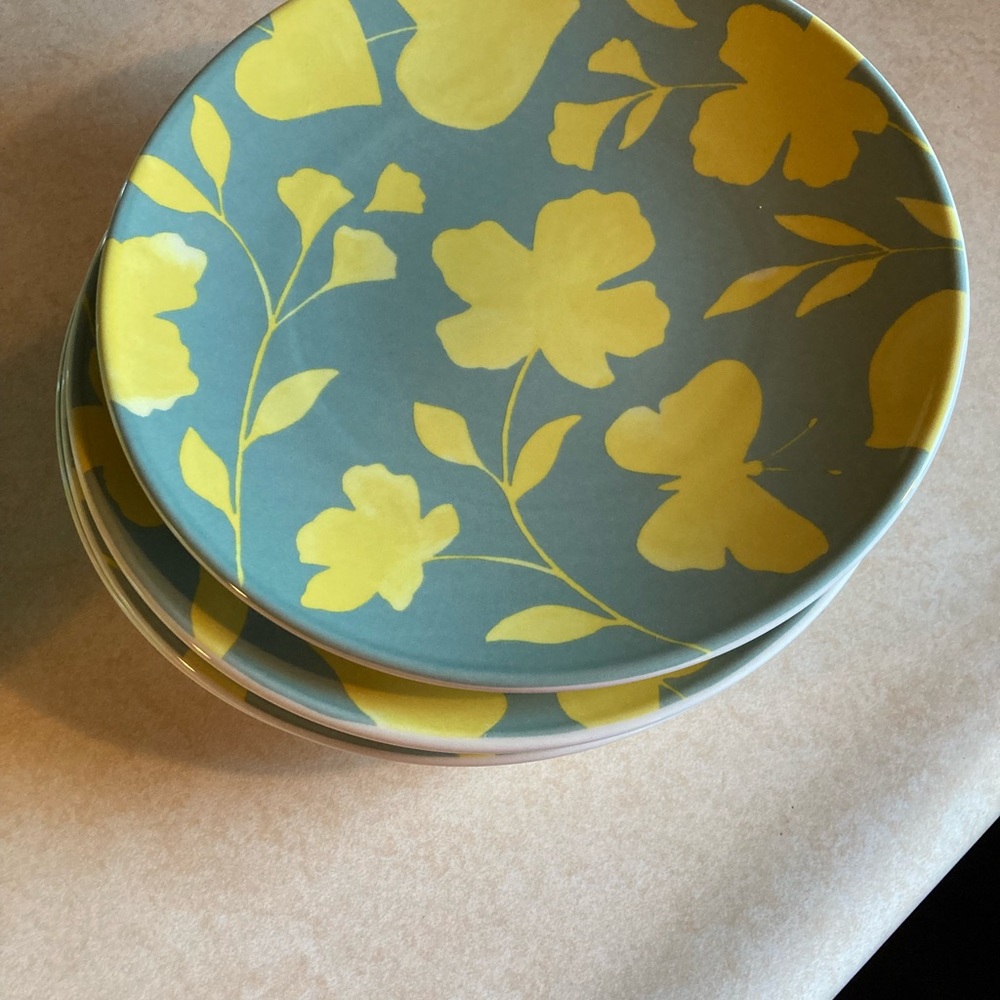 NWT Kate Spade Lenox Petal Lane accent salad plates set of 4 yellow & gray 8.75”